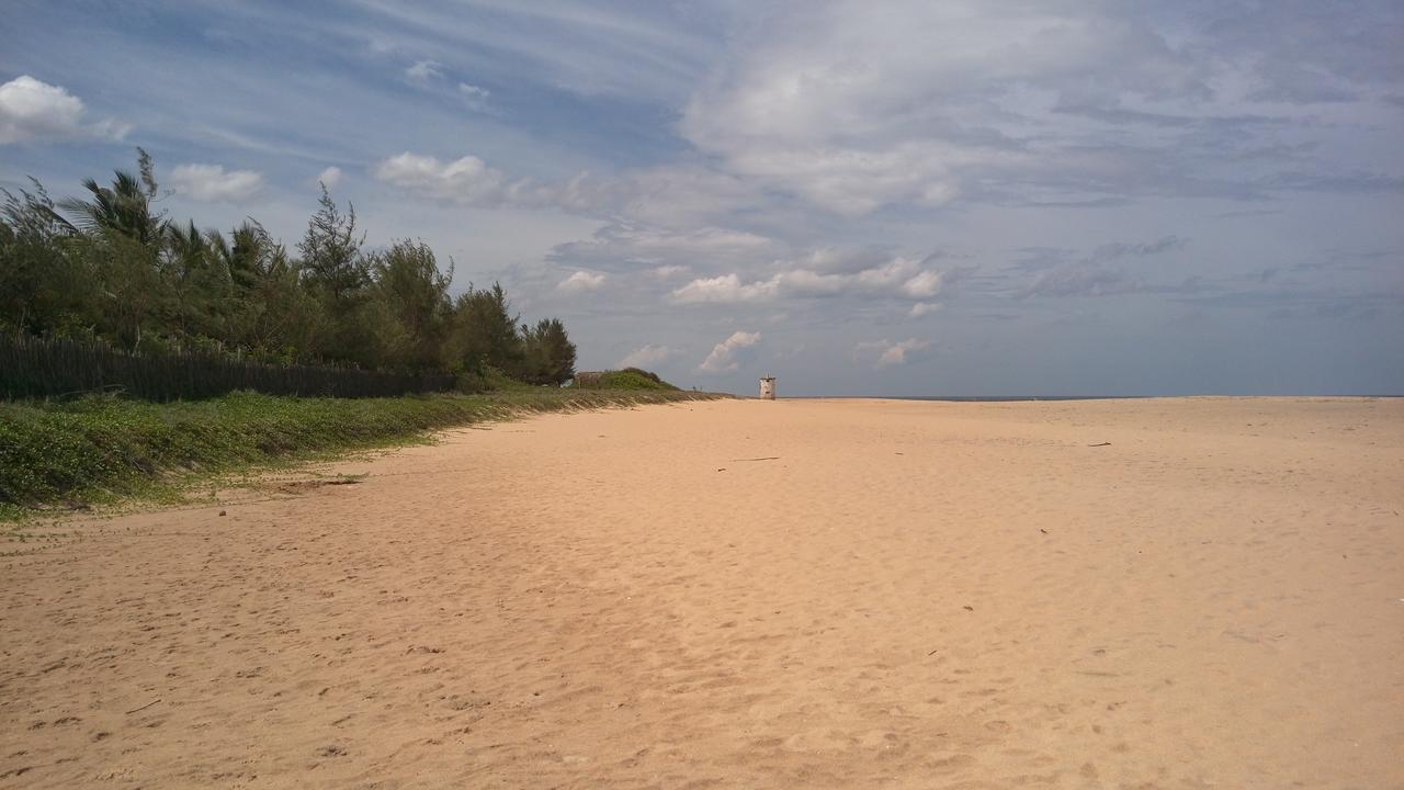 Light House Beach Hut Komari Exteriör bild